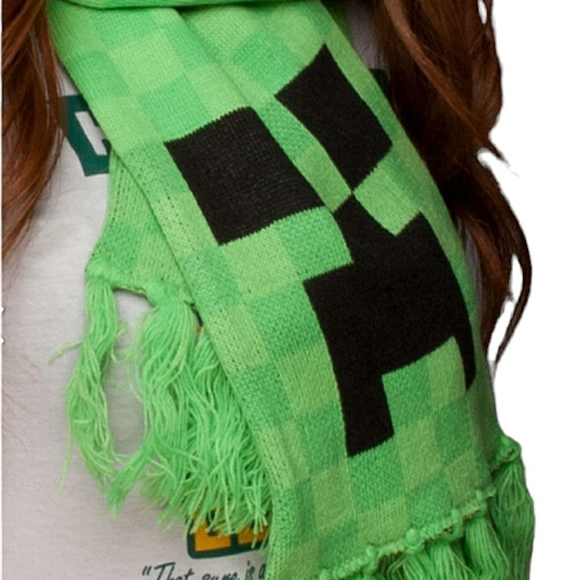 J¡NX Minecraft Creeper Face Fringe Ends Acrylic Knit Scarf Unisex Green Black OS - Picture 6 of 15